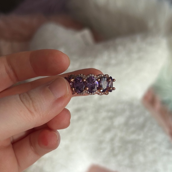 FREE SHIPPING 💍🩷Amethyst Ring🩷 💍 - Picture 2 of 3